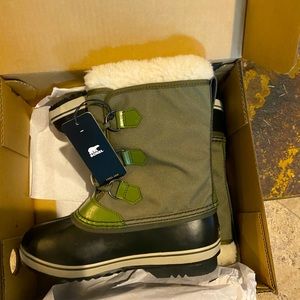 Youth Sorel Yoot Pac Waterproof Snow Boots - Size 4